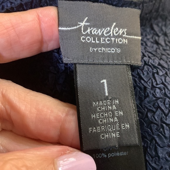 Chico’s Travelers navy/white Longline puckered knit jacket, size 1, small - Picture 5 of 6